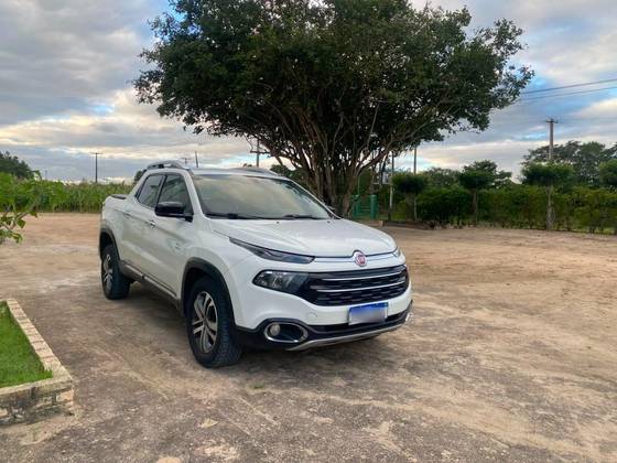 FIAT TORO 2.0 16V TURBO DIESEL VOLCANO 4WD AT9 FIAT TORO 2.0 16V TURBO DIESEL VOLCANO 4WD AT9